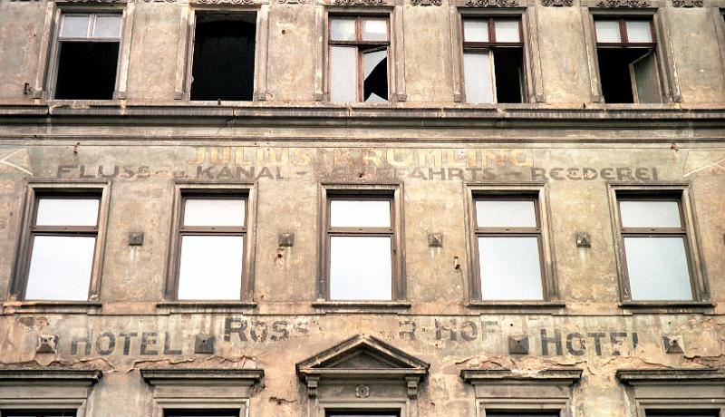 Dresden-Friedrichstadt, Roßthaler Str. 1, 27.6.1995 (2).jpg